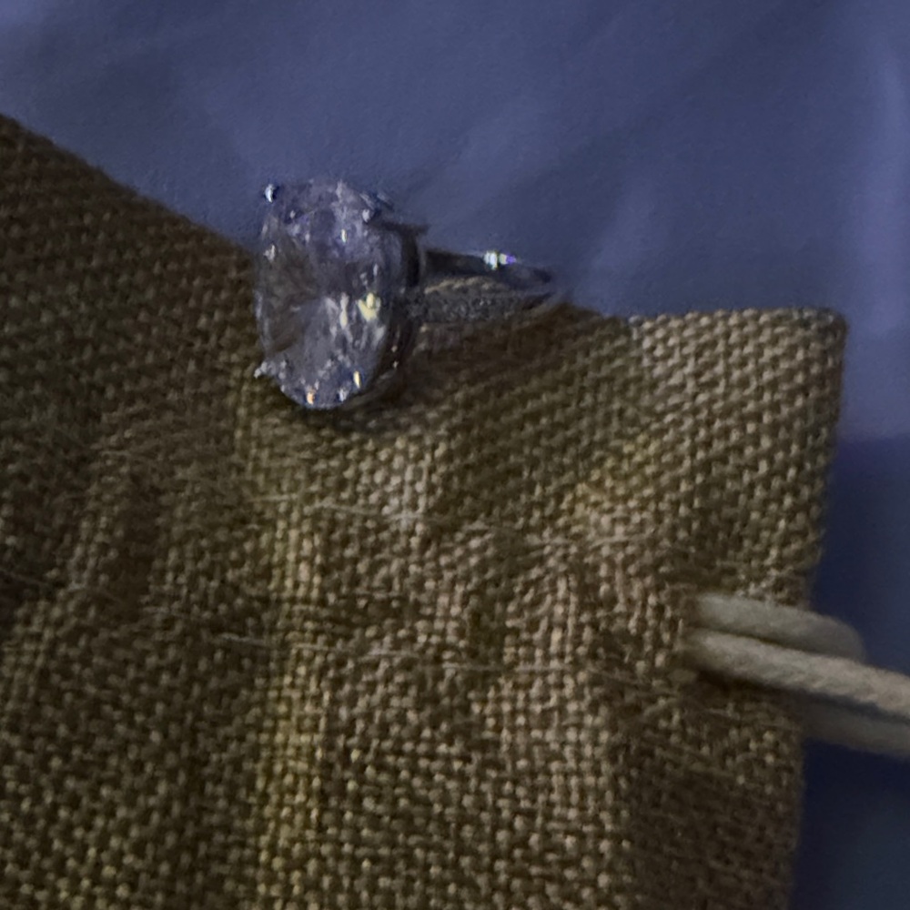 Dazzling Silver Women's Ring